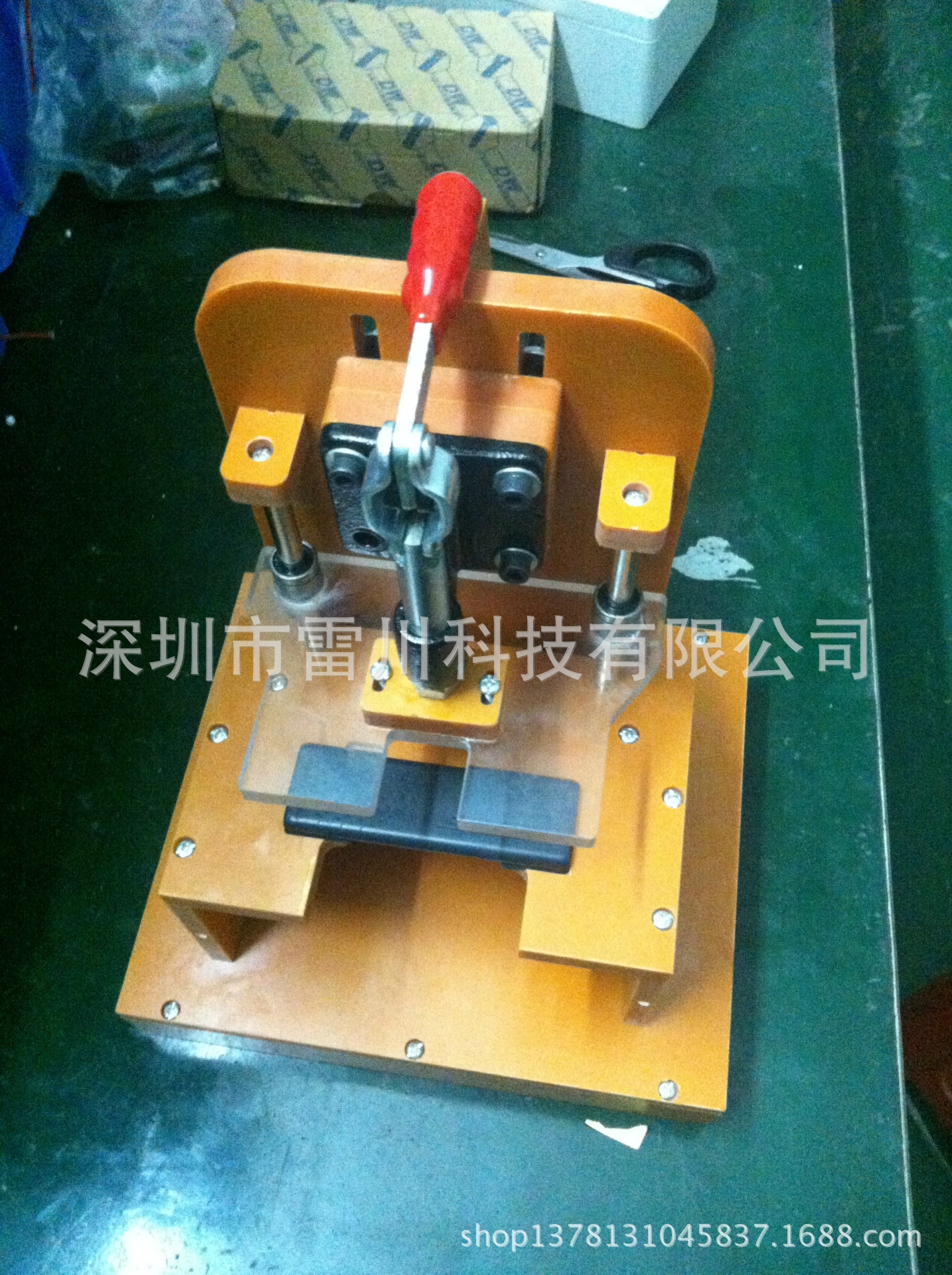 厂家供应点胶保压工装与夹具 提升生产精度的关键工具